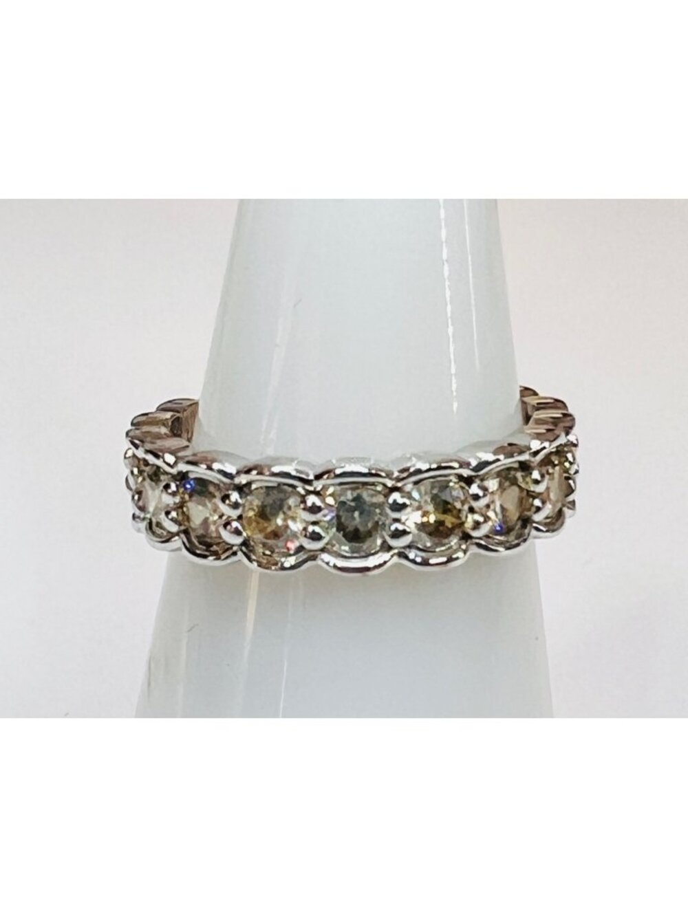 Ring Bomb Party Ring size 6 light amber stones silver color band